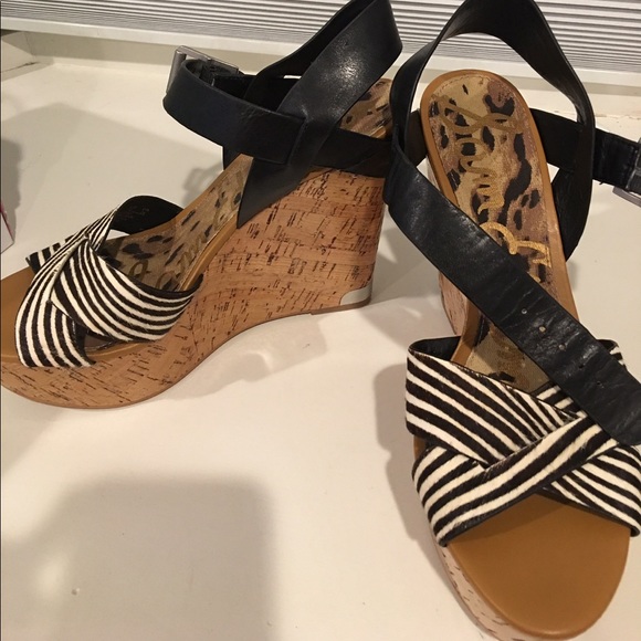 Sam Edelman size 11 wedge zebra stripe shoe - Picture 4 of 6